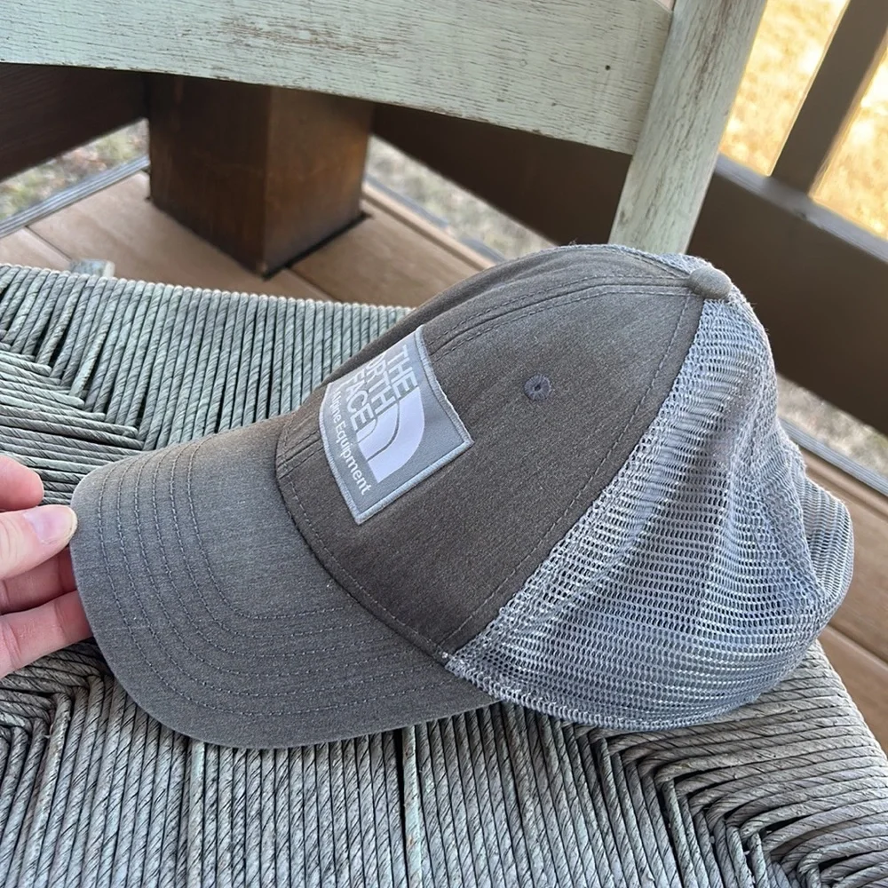 The North Face O/S Gray Heather Mudder Trucker Hat